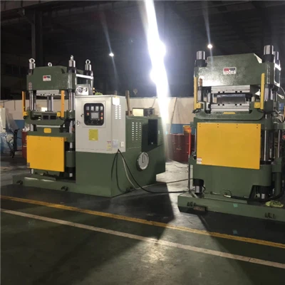 מכונת לחץ הידראולית לייצור כרית בלמים